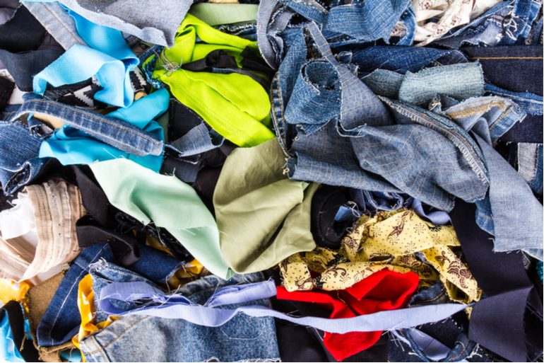 Textile : vers une filière française de recyclage des textiles non réutilisables