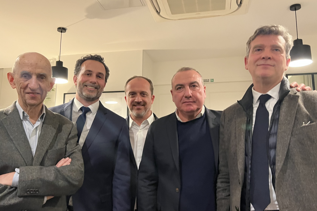 Louis Gallois avec les cofondateurs des FFI et Arnaud Montebourg